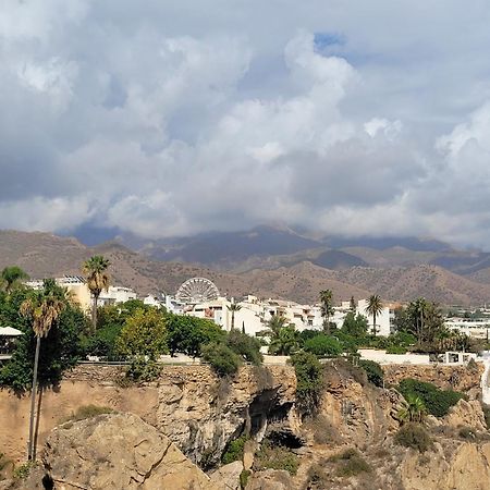 Apartamentos Nerja 2 エクステリア 写真