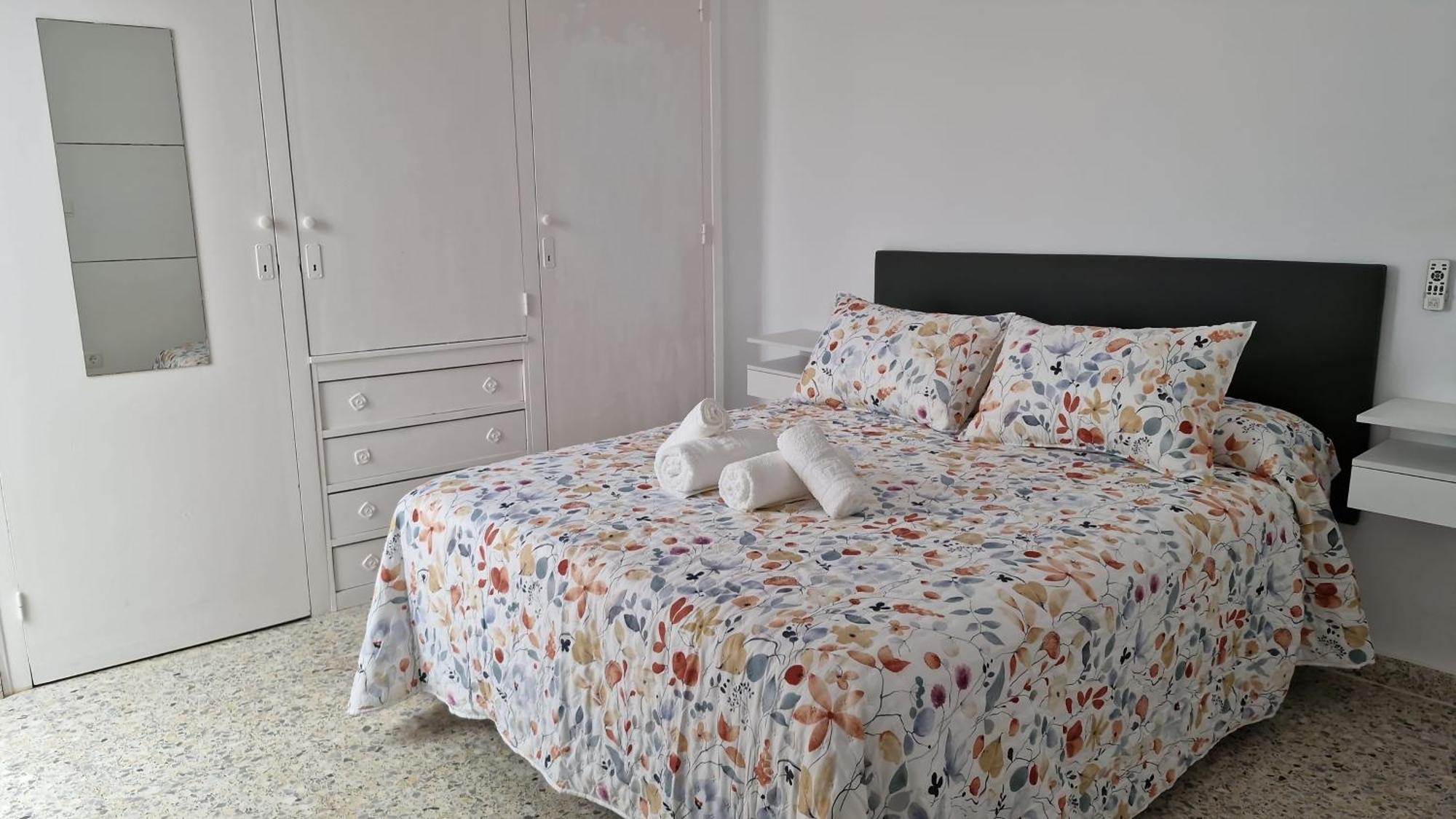 Apartamentos Nerja 2 エクステリア 写真