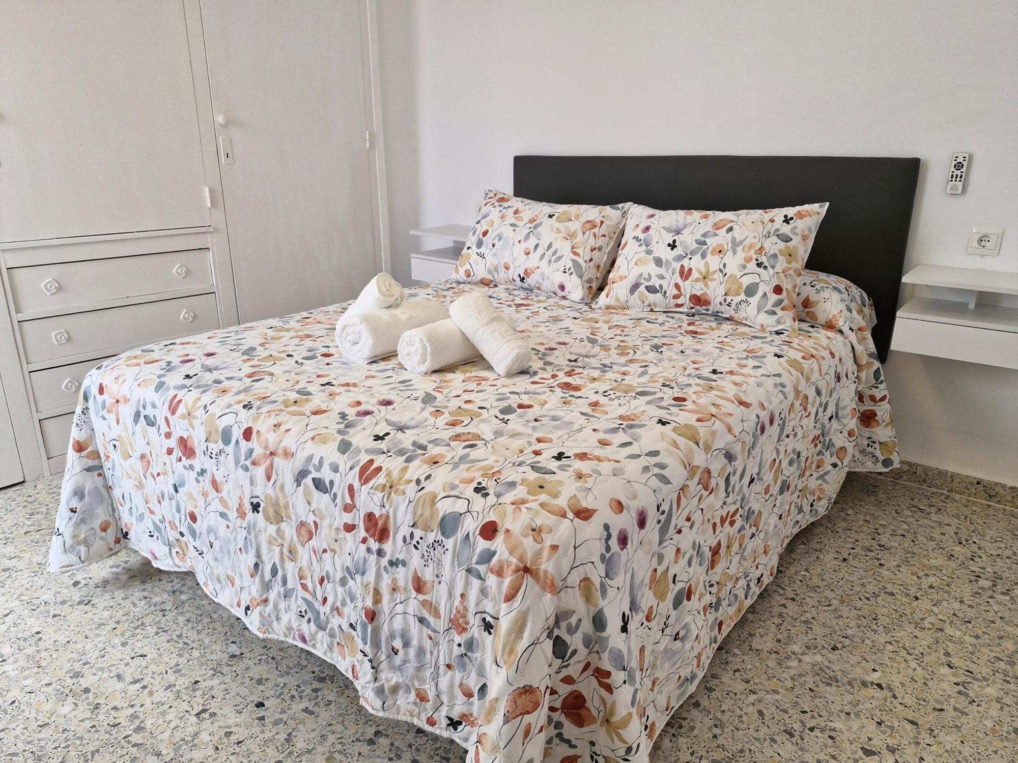 Apartamentos Nerja 2 エクステリア 写真