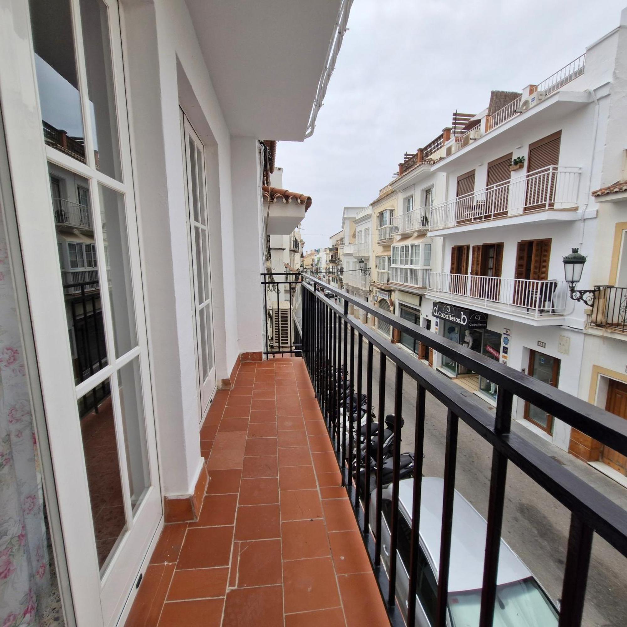 Apartamentos Nerja 2 エクステリア 写真